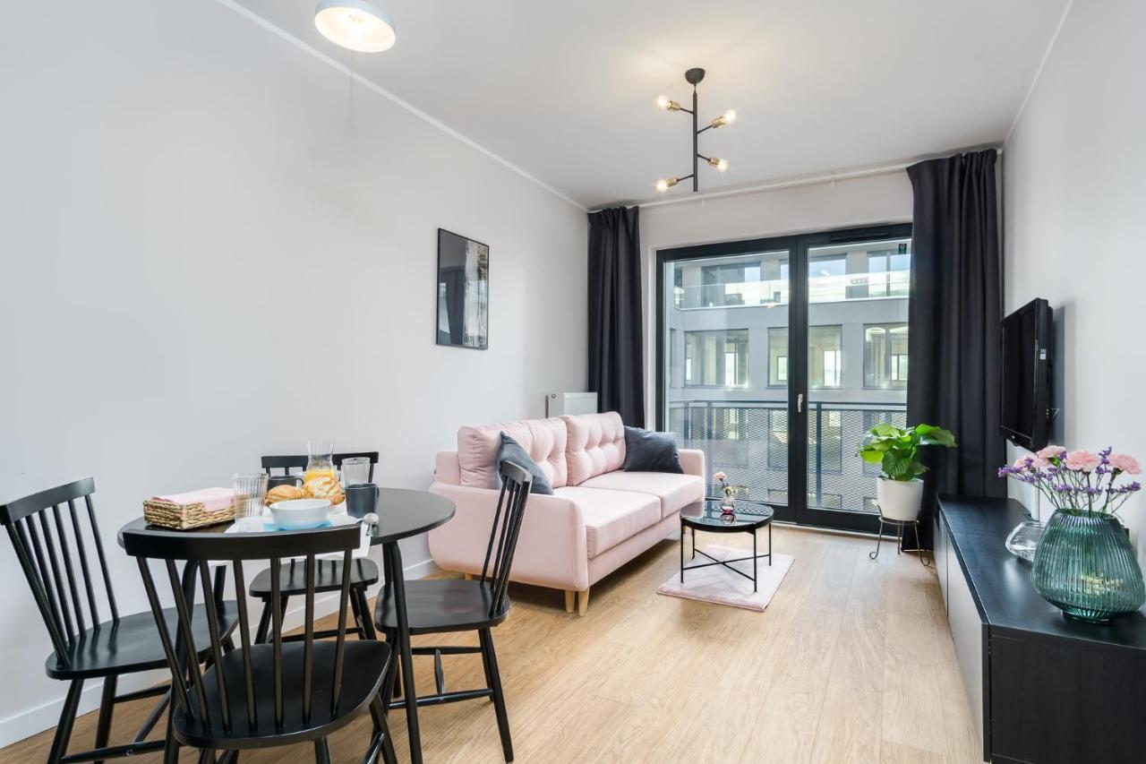 Apartament Male Garbary Poznan Exterior foto